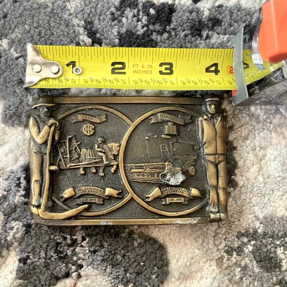 Vintage Spec Cast International Harvester Limited Edition Belt Buckle - Picture 6 of 6
